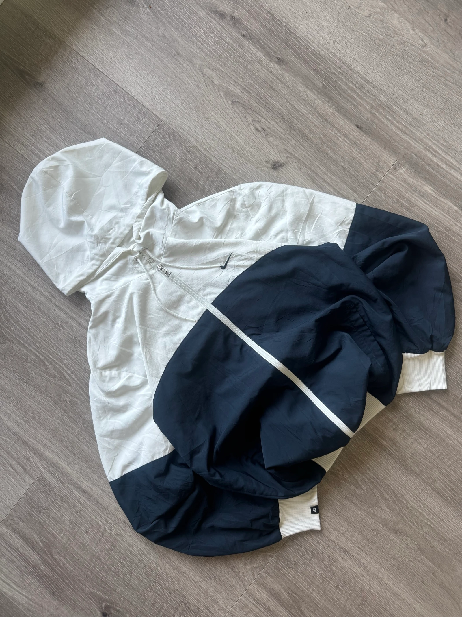 Nike Windrunner Hooded Windbreaker Jacket White Black Full Zip Lightweight M – photo 2